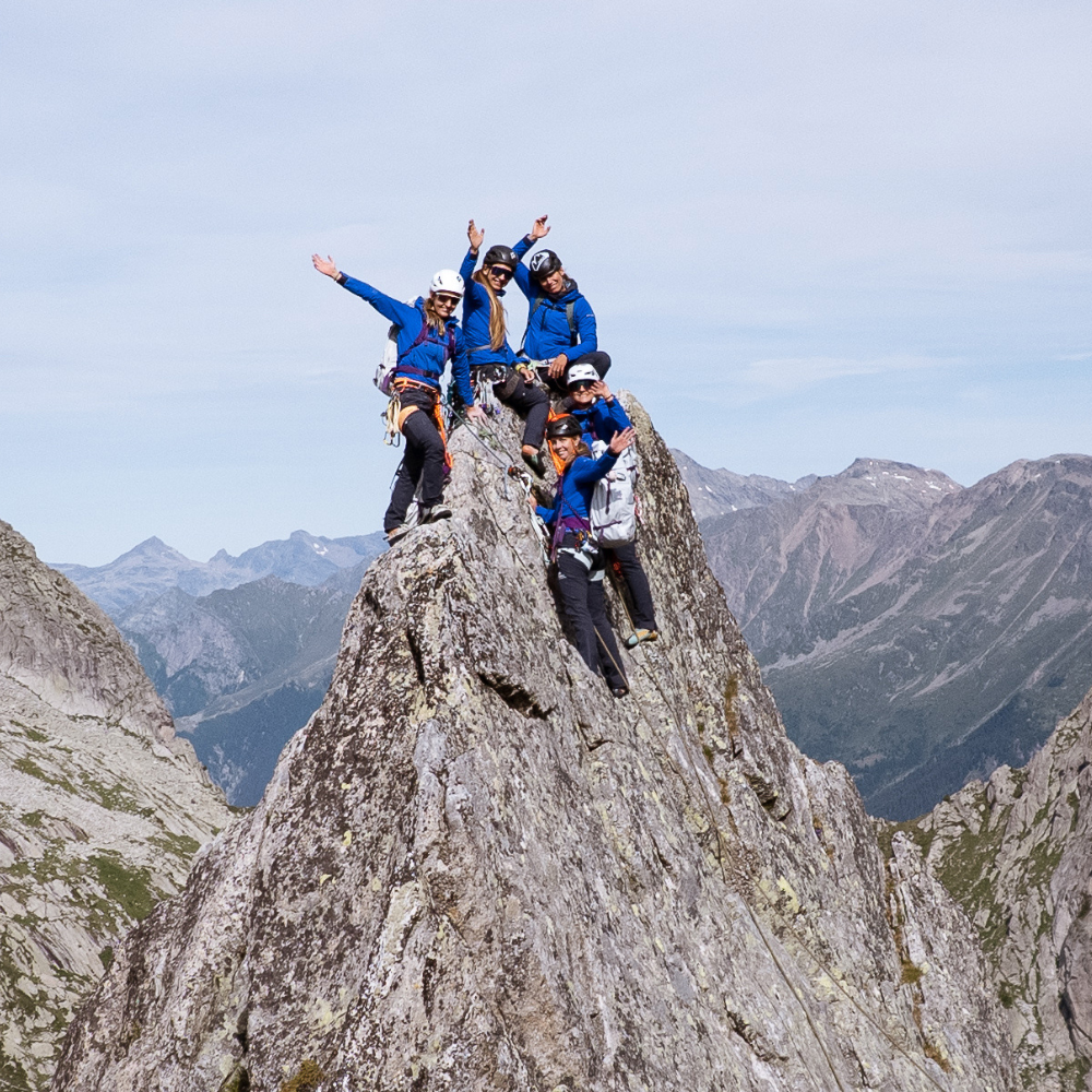 RADYS - Essential Mountain Wear
