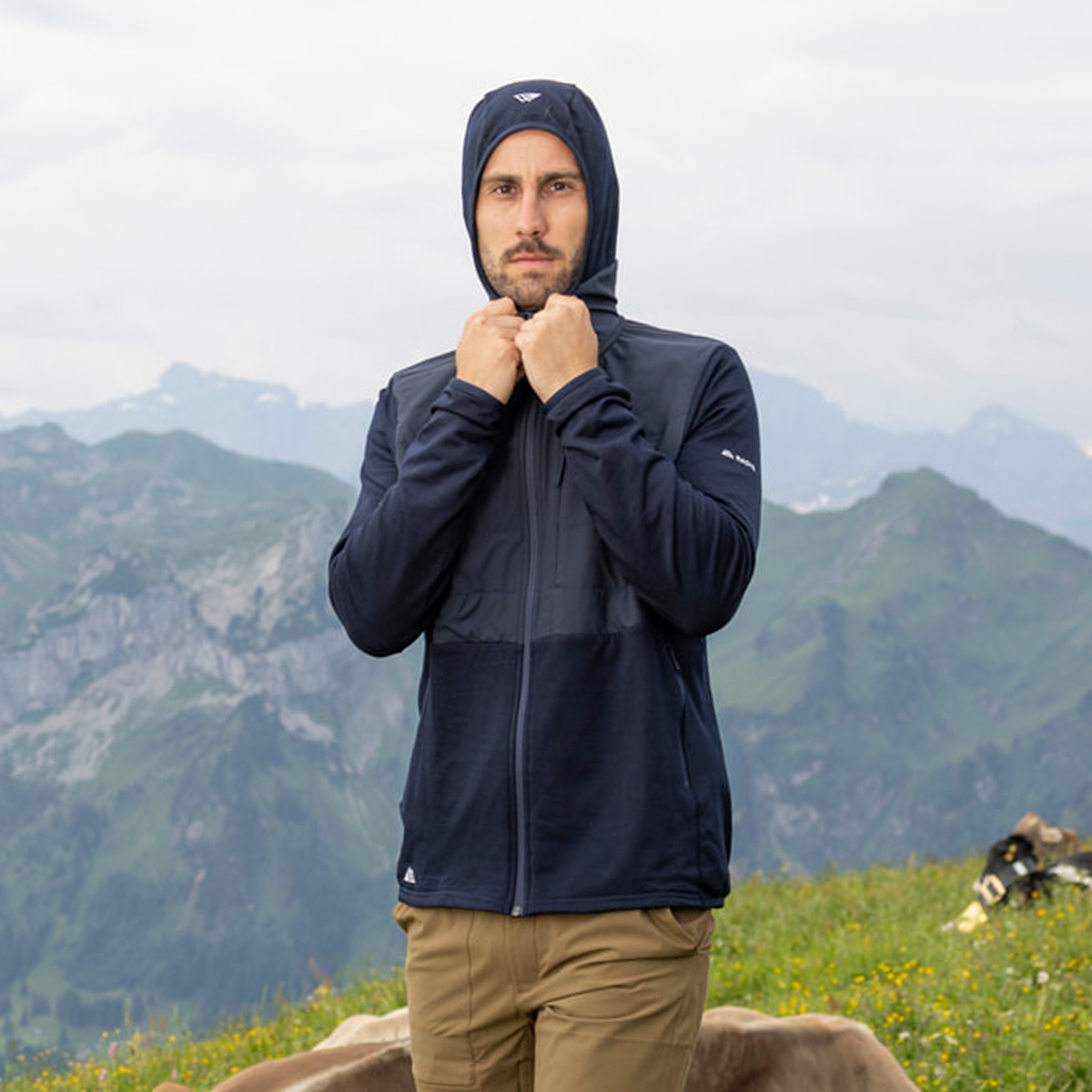 R4 Alpine Windblock Jacket Men | navy