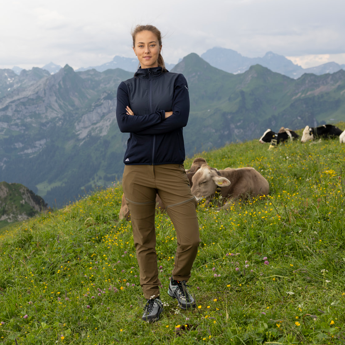 R4 Alpine Windblock Jacket Women | navy