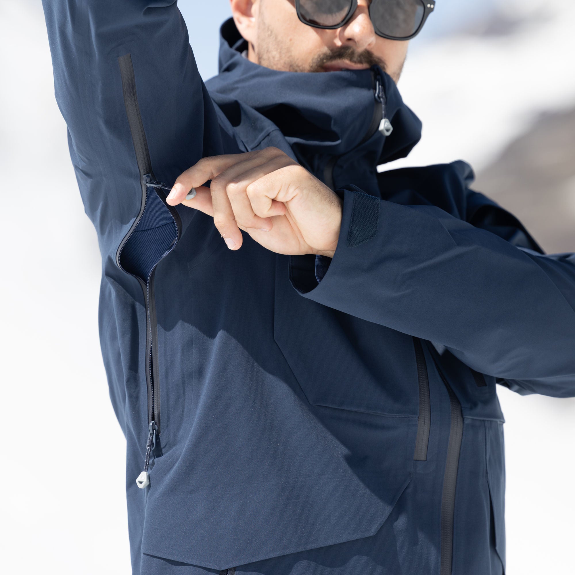 R1 Free Mountain Tech Jacket Men | navy