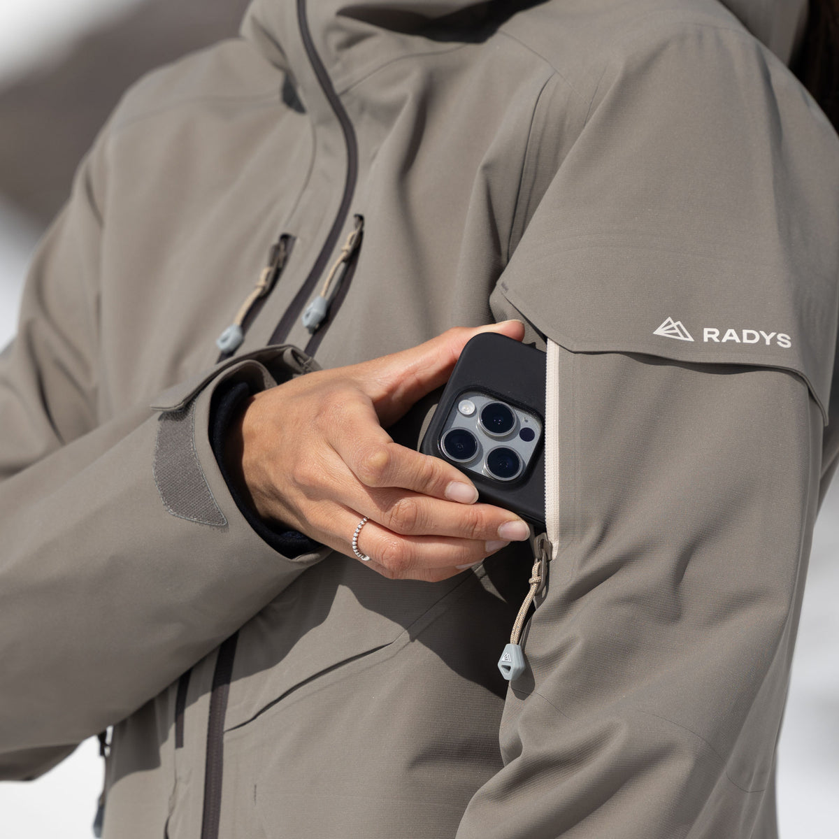 R1 Free Mountain Tech Jacket Women | ash