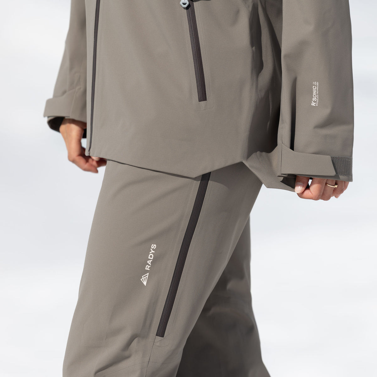 R1 Free Mountain Tech Jacket Women | ash