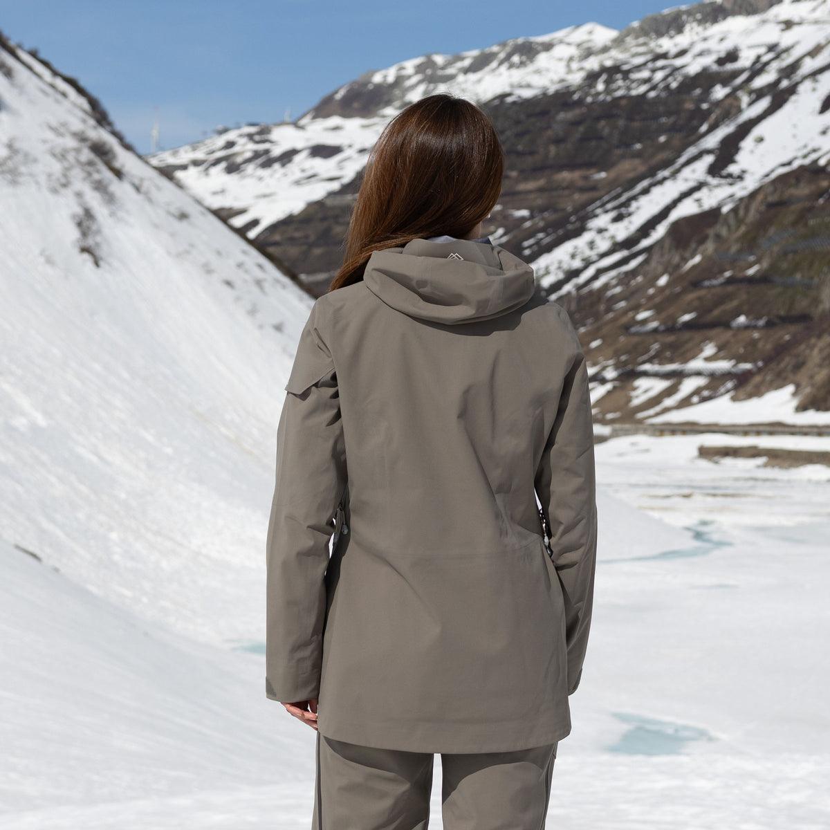 R1 Free Mountain Tech Jacket Women | ash