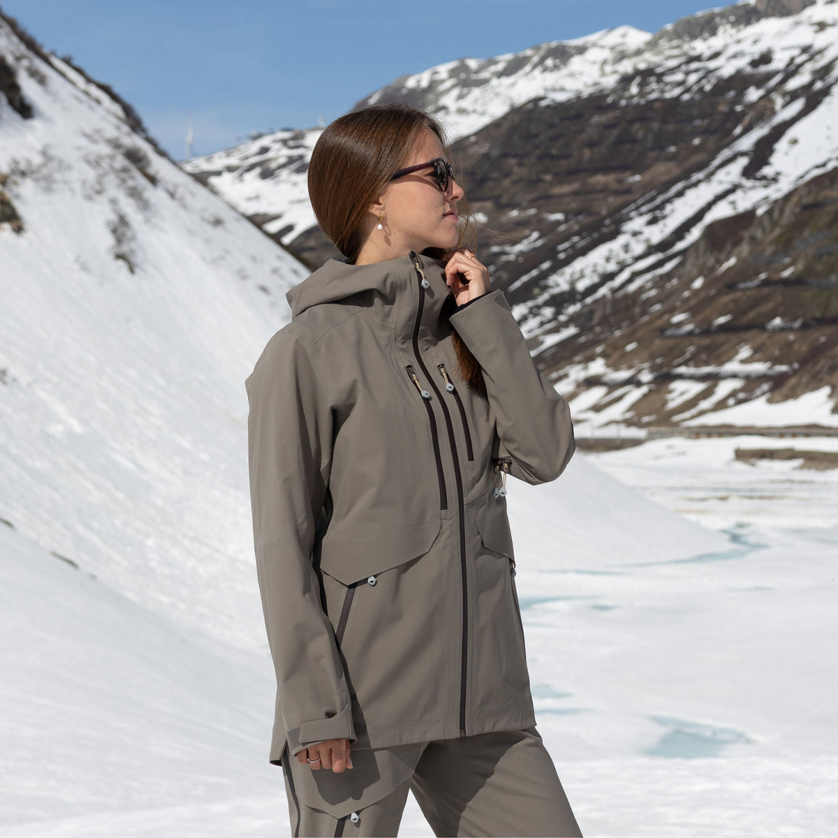 R1 Free Mountain Tech Jacket Women | ash