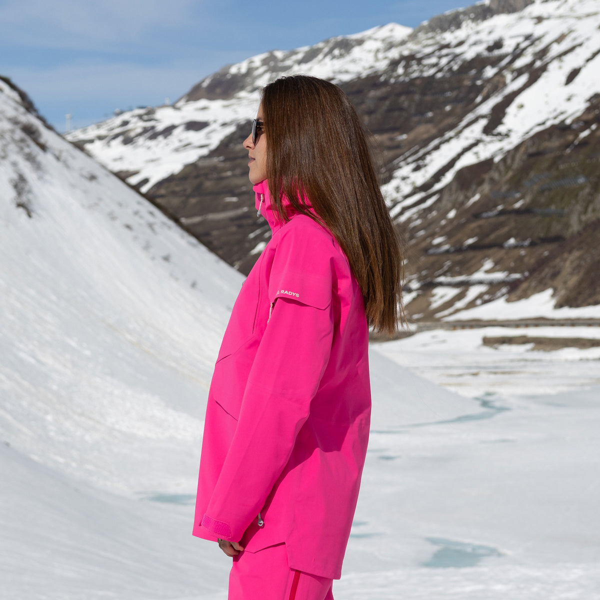 R1 Free Mountain Tech Jacket Women | bright pinkt