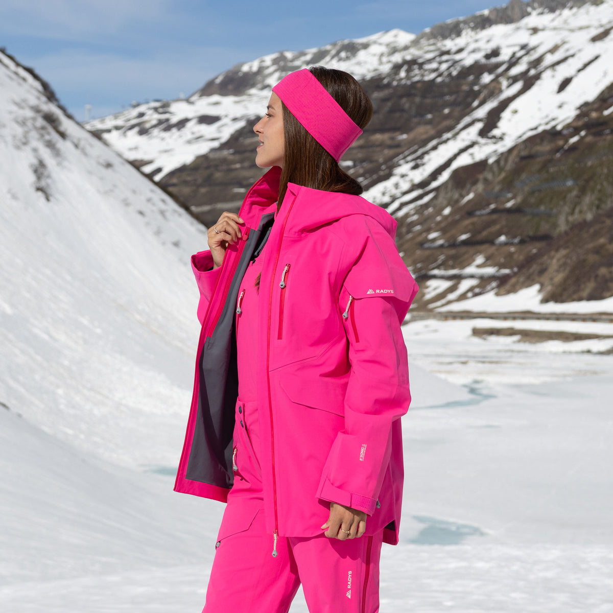 R1 Free Mountain Tech Jacket Women | bright pinkt