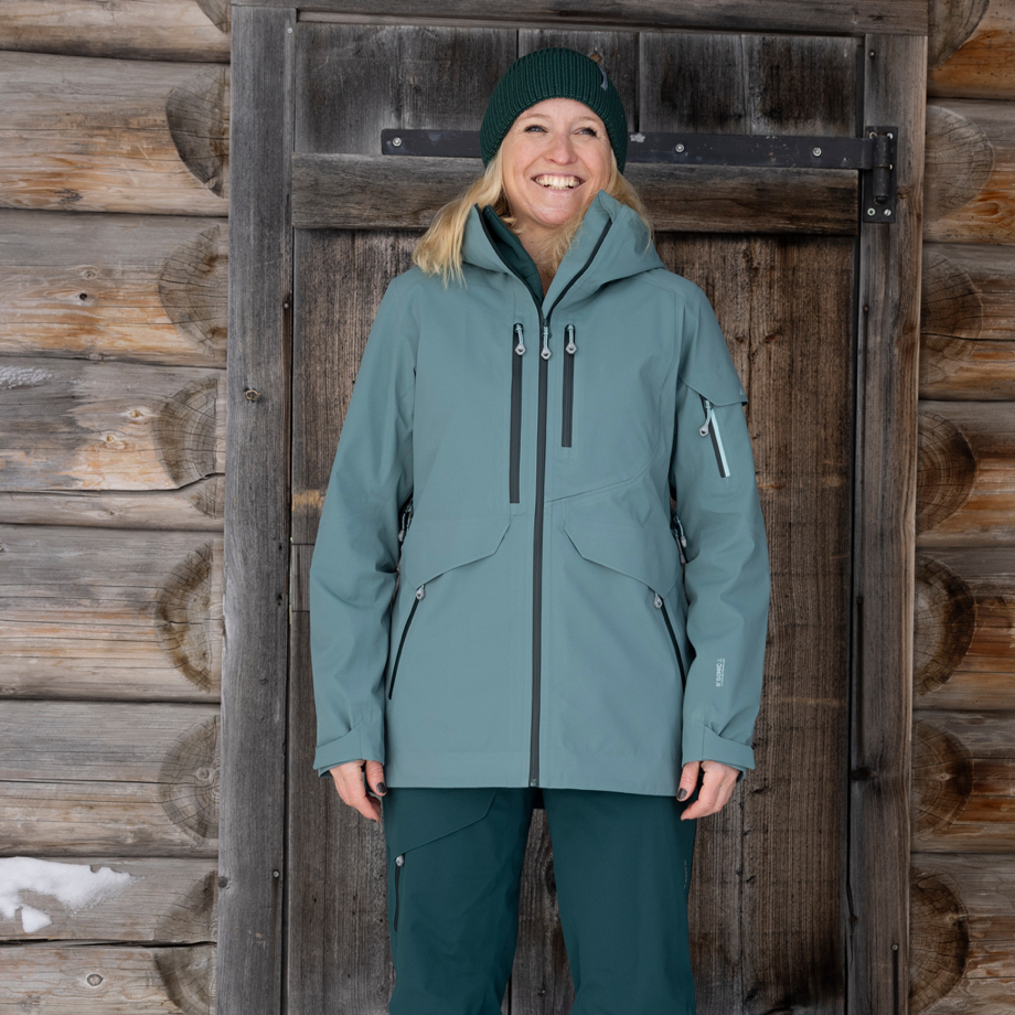 R1 Free Mountain Tech Jacket Women | pine