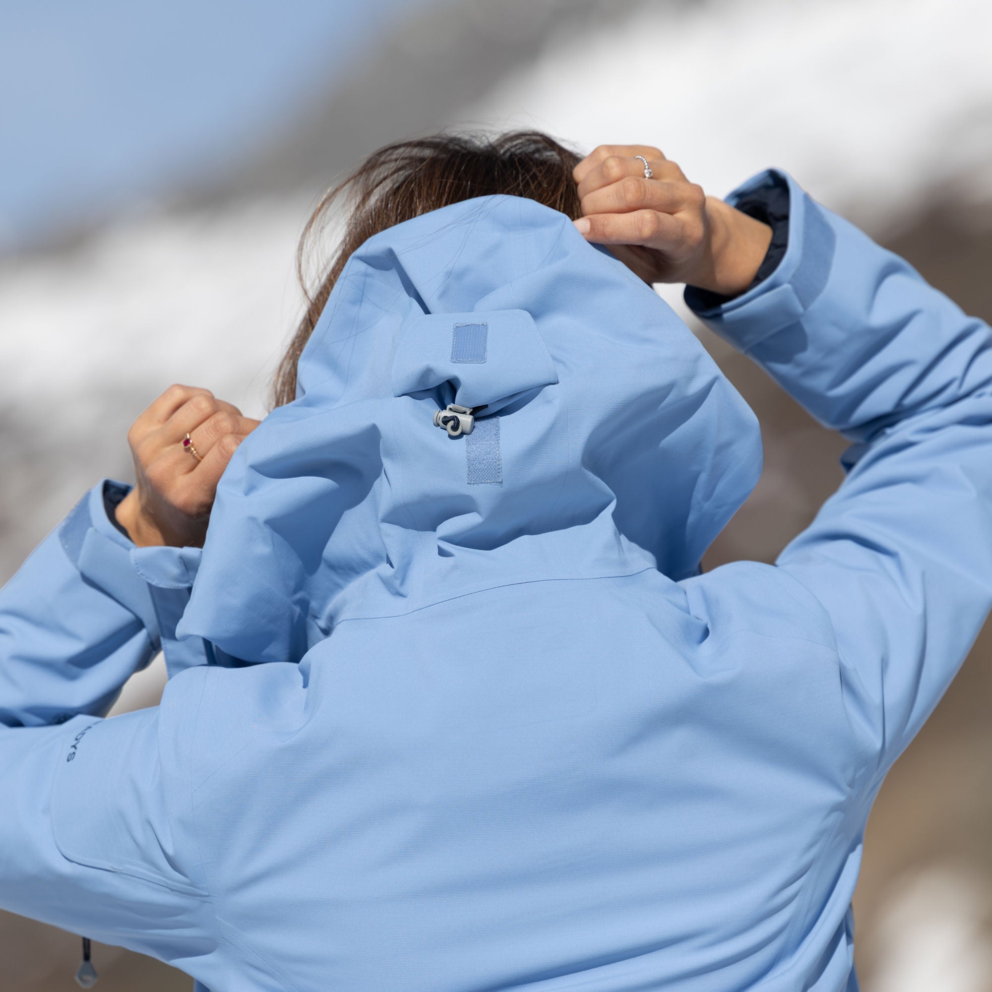 R1 Free Mountain Tech Jacket Women | shadow blue