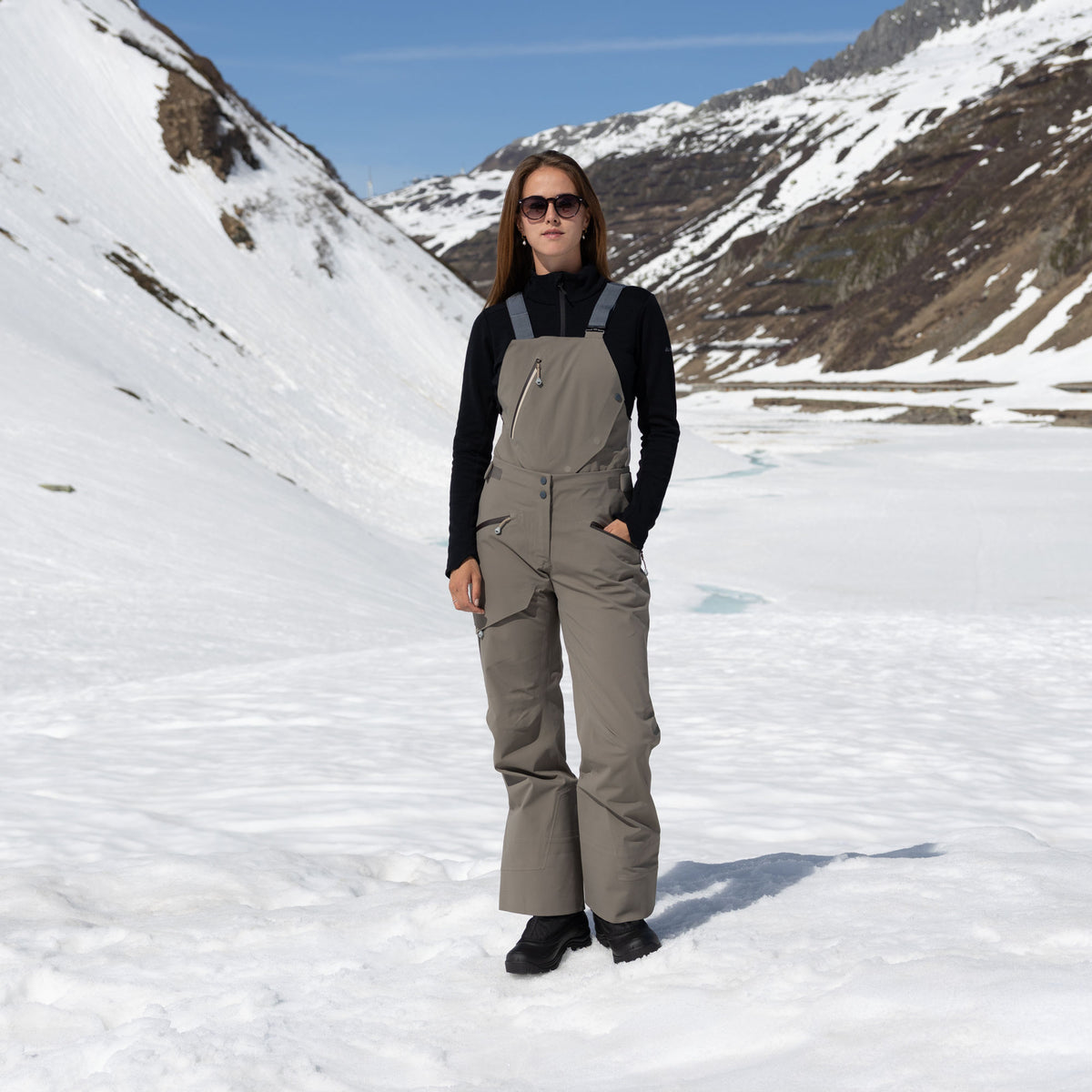 R1 Free Mountain Tech Pants Women | ash