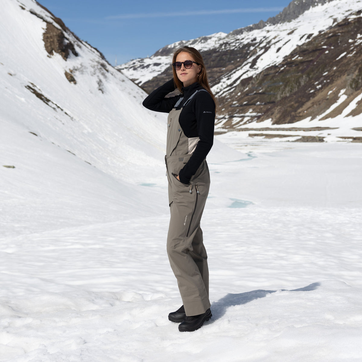 R1 Free Mountain Tech Pants Women | ash