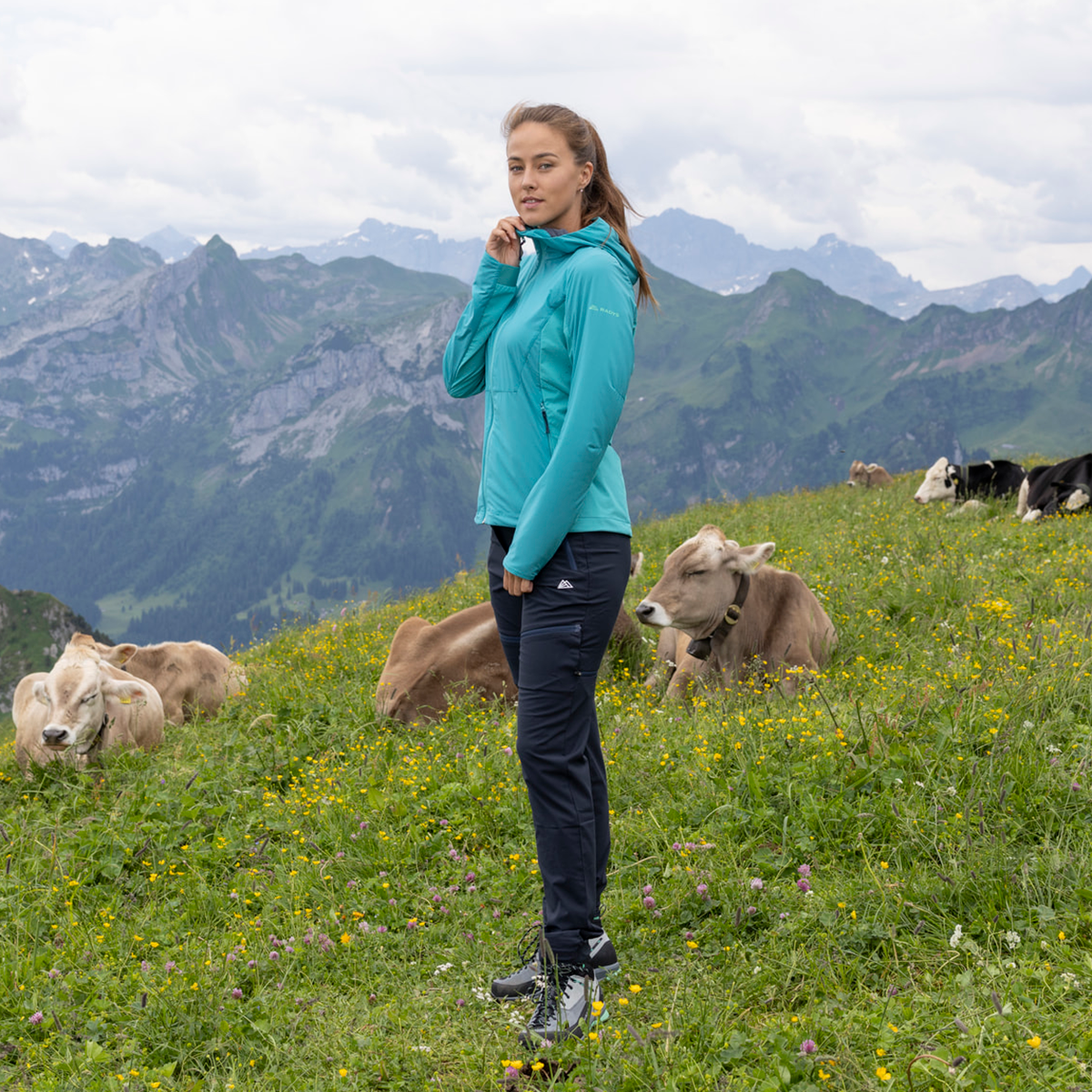 R2 Alpine Softshell Jacket Women | bay