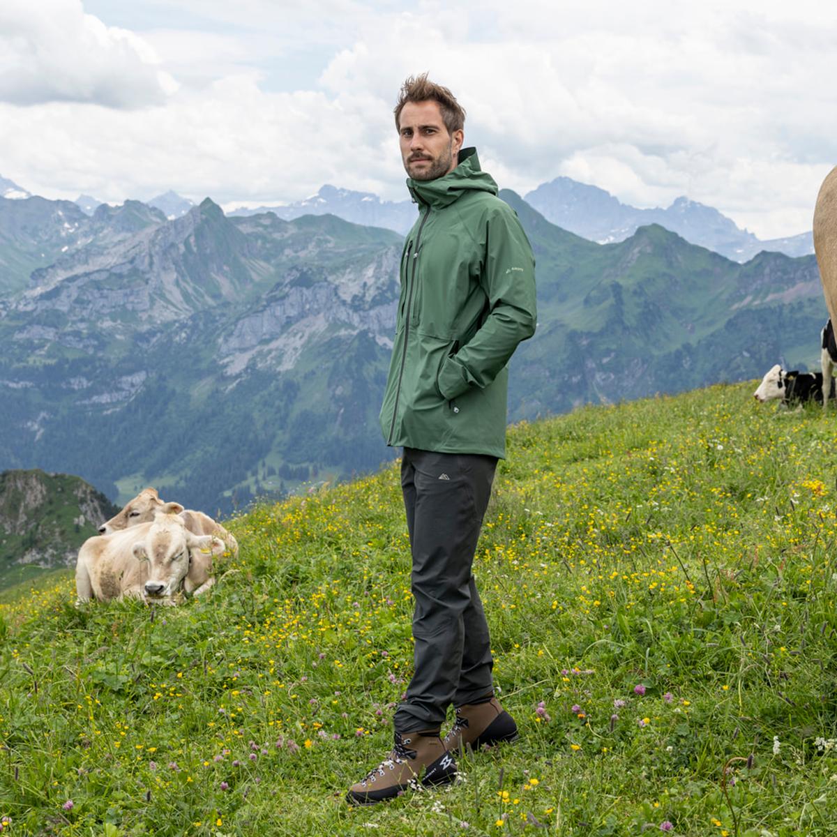 R1 Alpine Tech Jacket Men | elm green