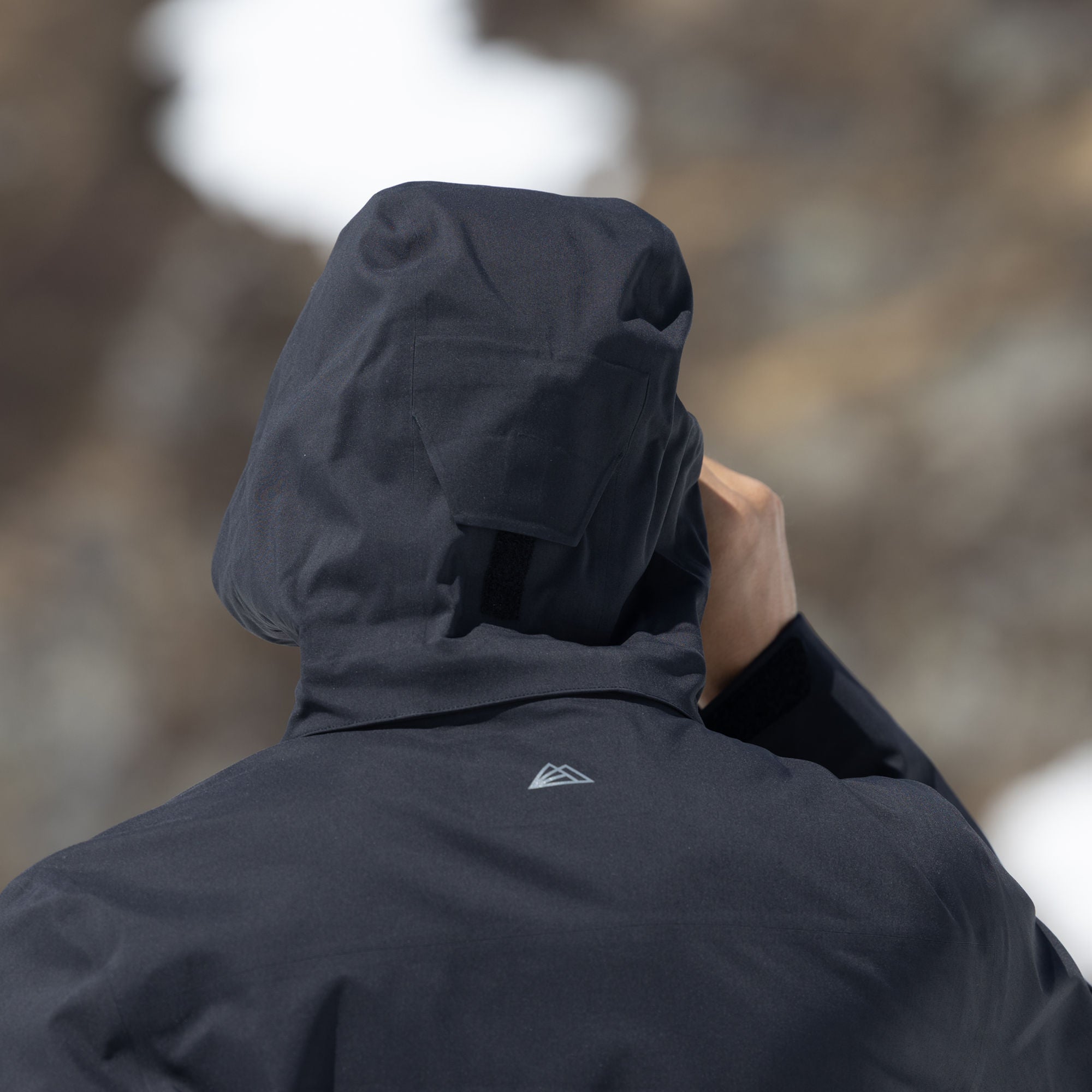 R1 Tech Jacket Men | black