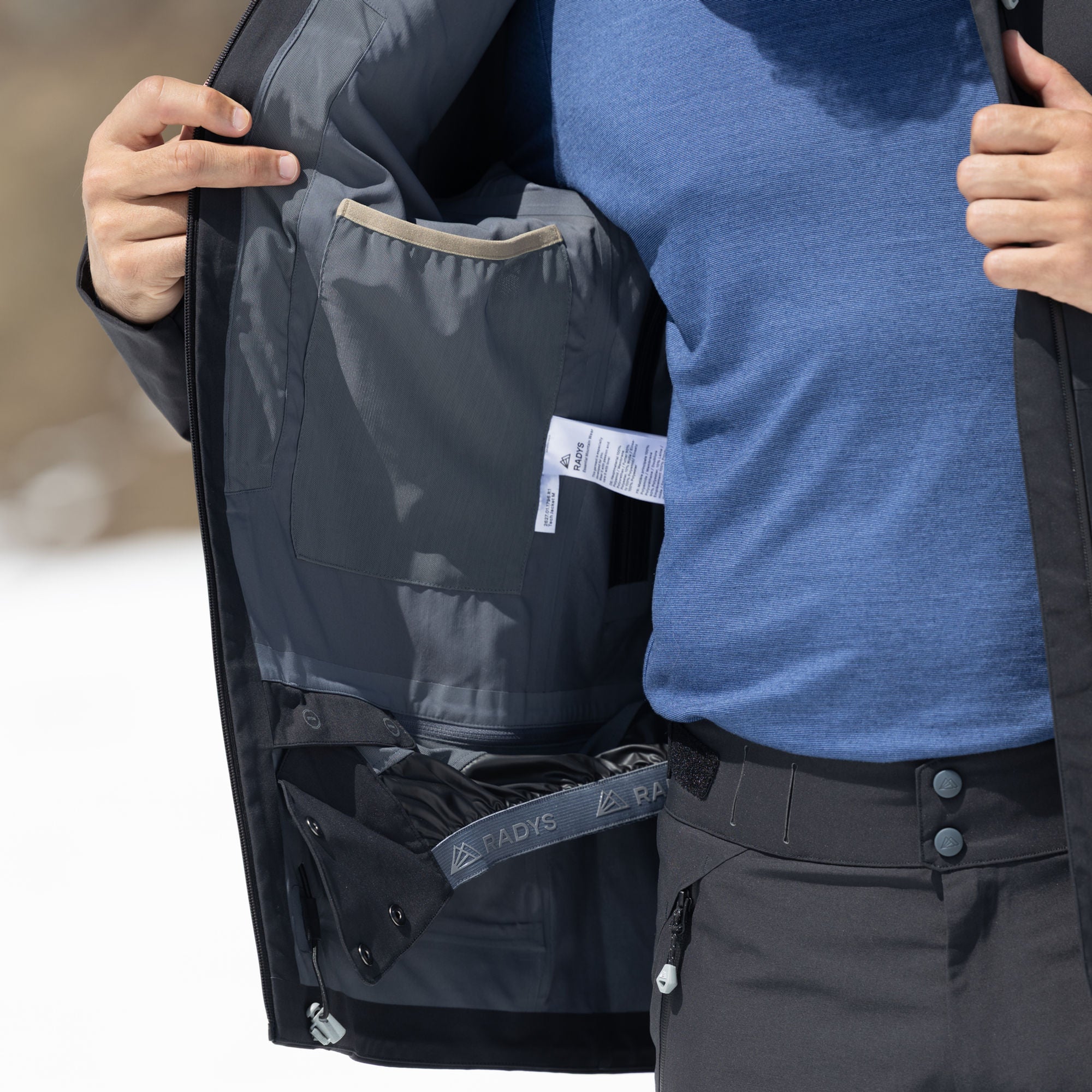 R1 Tech Jacket Men | black