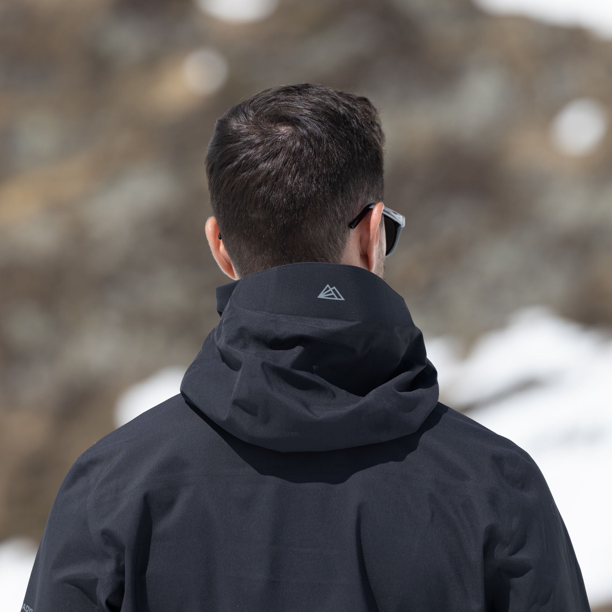 R1 Tech Jacket Men | black
