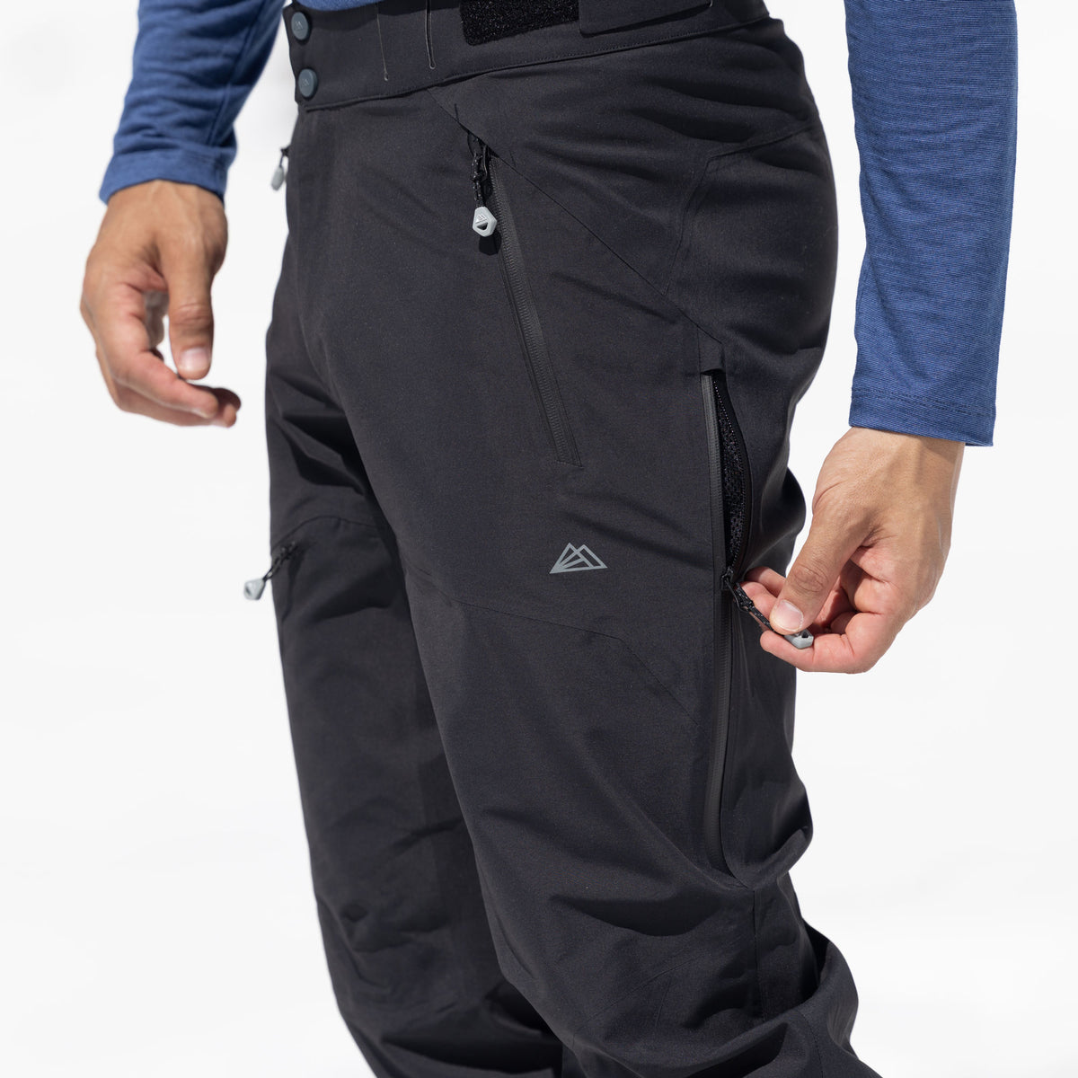 R1 Tech Pants Men | black