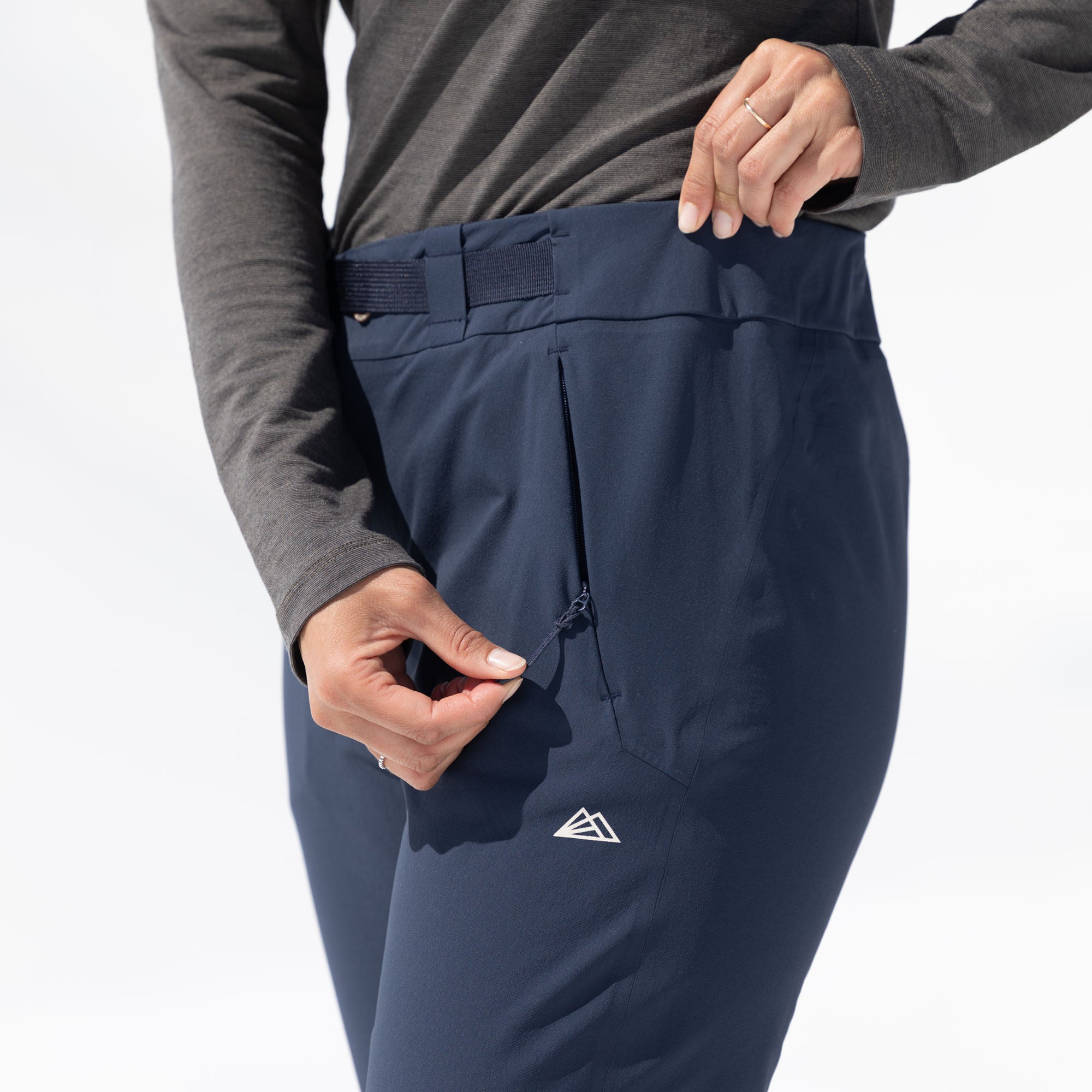 R2 Winter Hiking Softshell Pan Women | navy