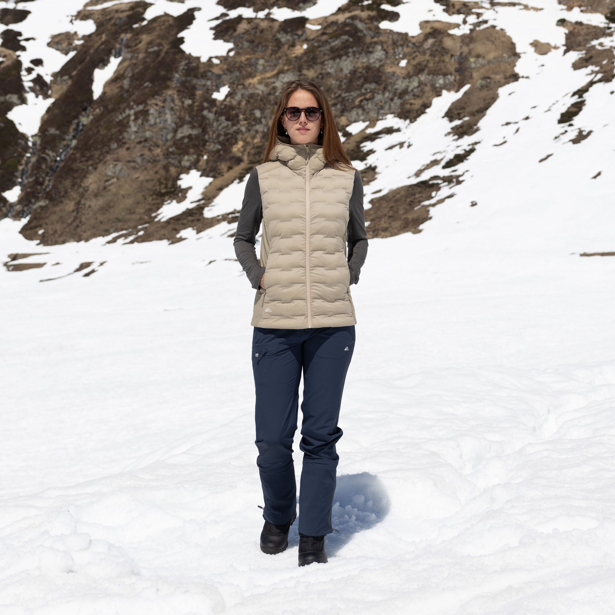 R3 Insulated Vest Women | cedar