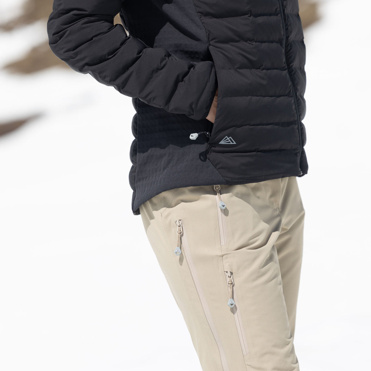 R3 Hybrid Insulated Jacket Women | black