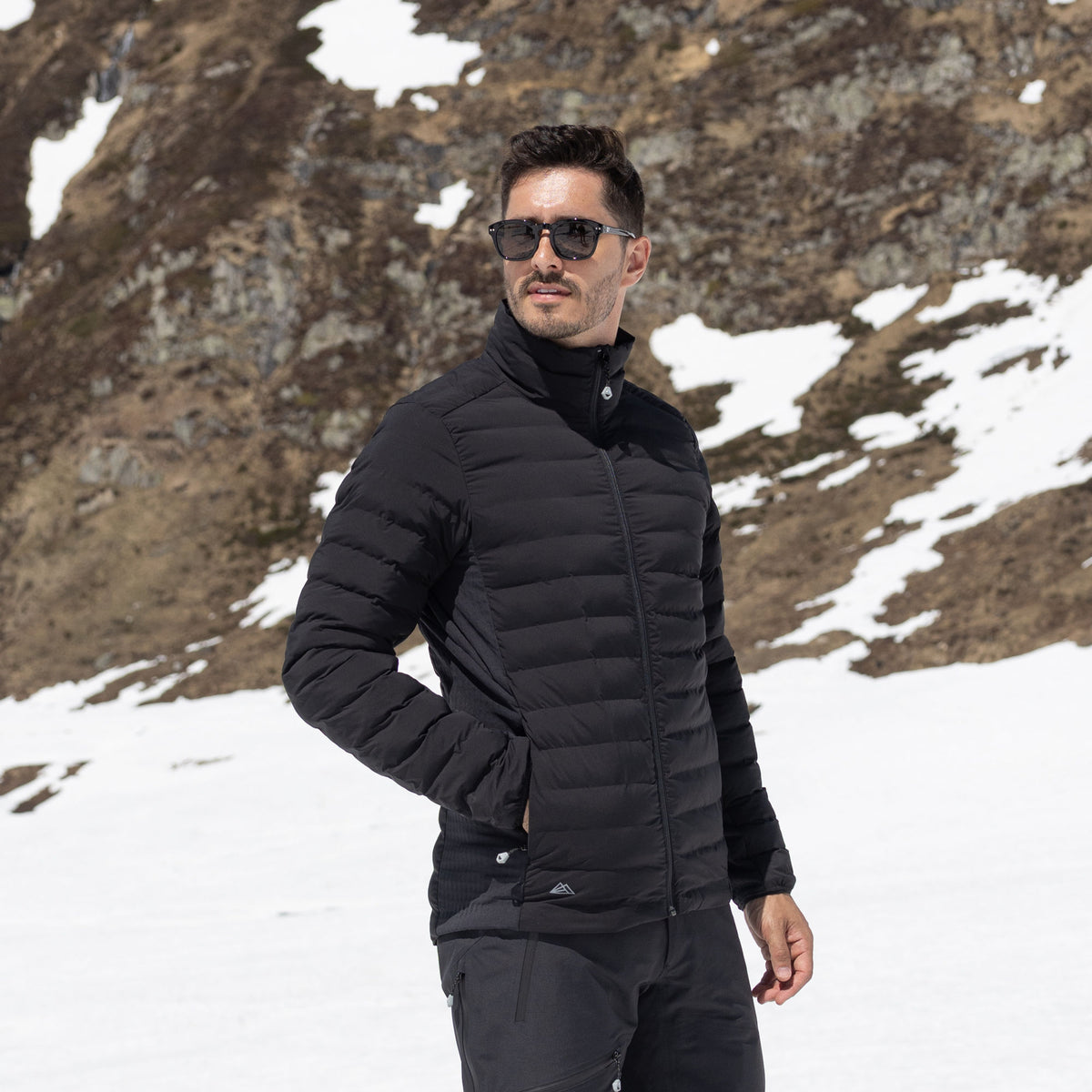 R3 Hybrid Insulated Jacket Men | black