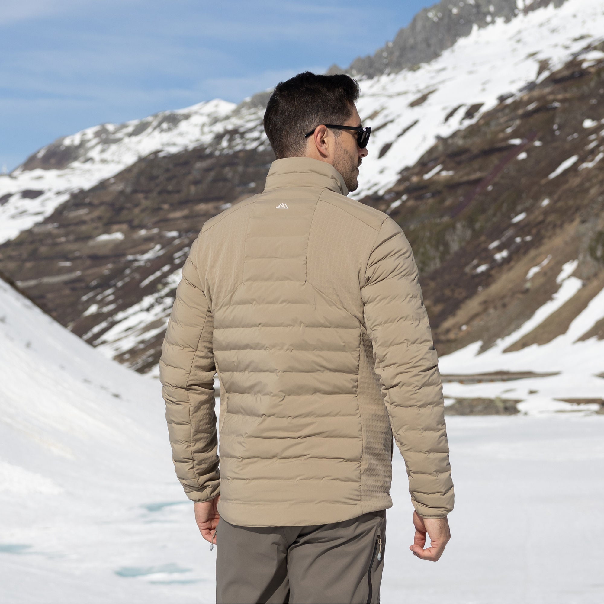 R3 Hybrid Insulated Jacket Men | cedar