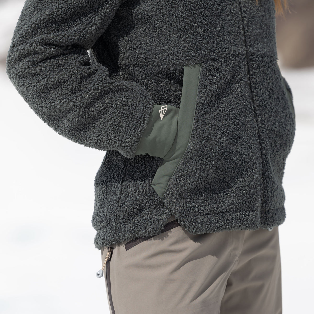 R4 Teddy Fleece Hoody Jacket Women | thyme leaves
