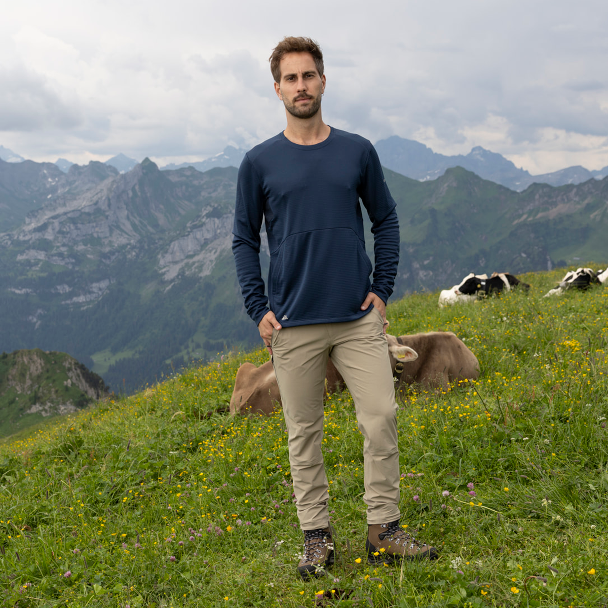 R4 Merino Waffle Sweater Men | navy