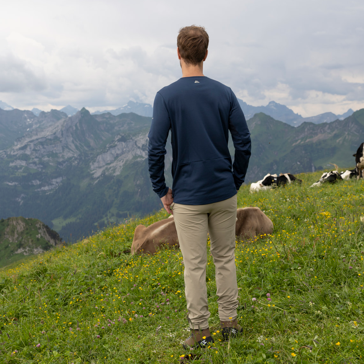 R4 Merino Waffle Sweater Men | navy