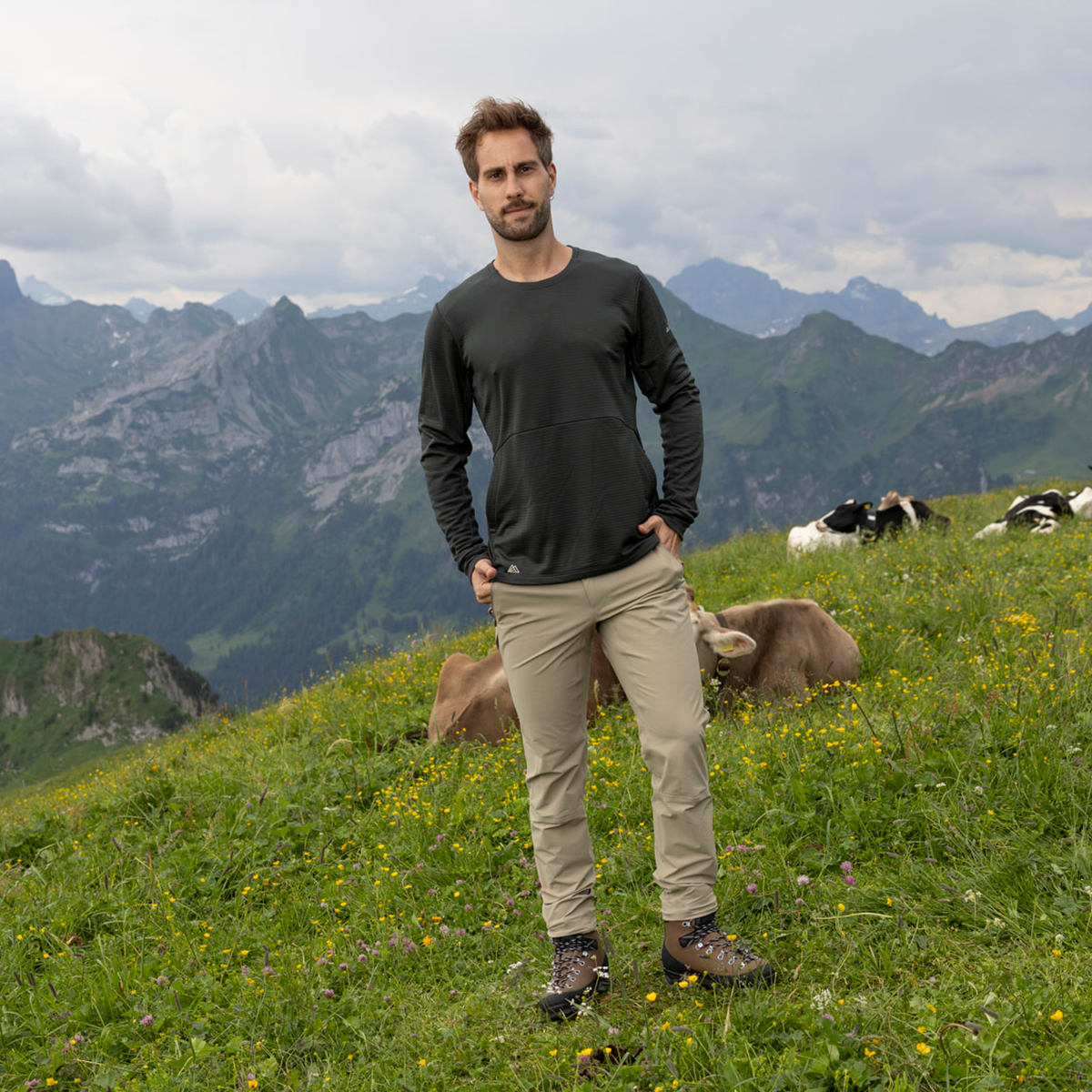 R4 Merino Waffle Sweater Men | thyme leaves