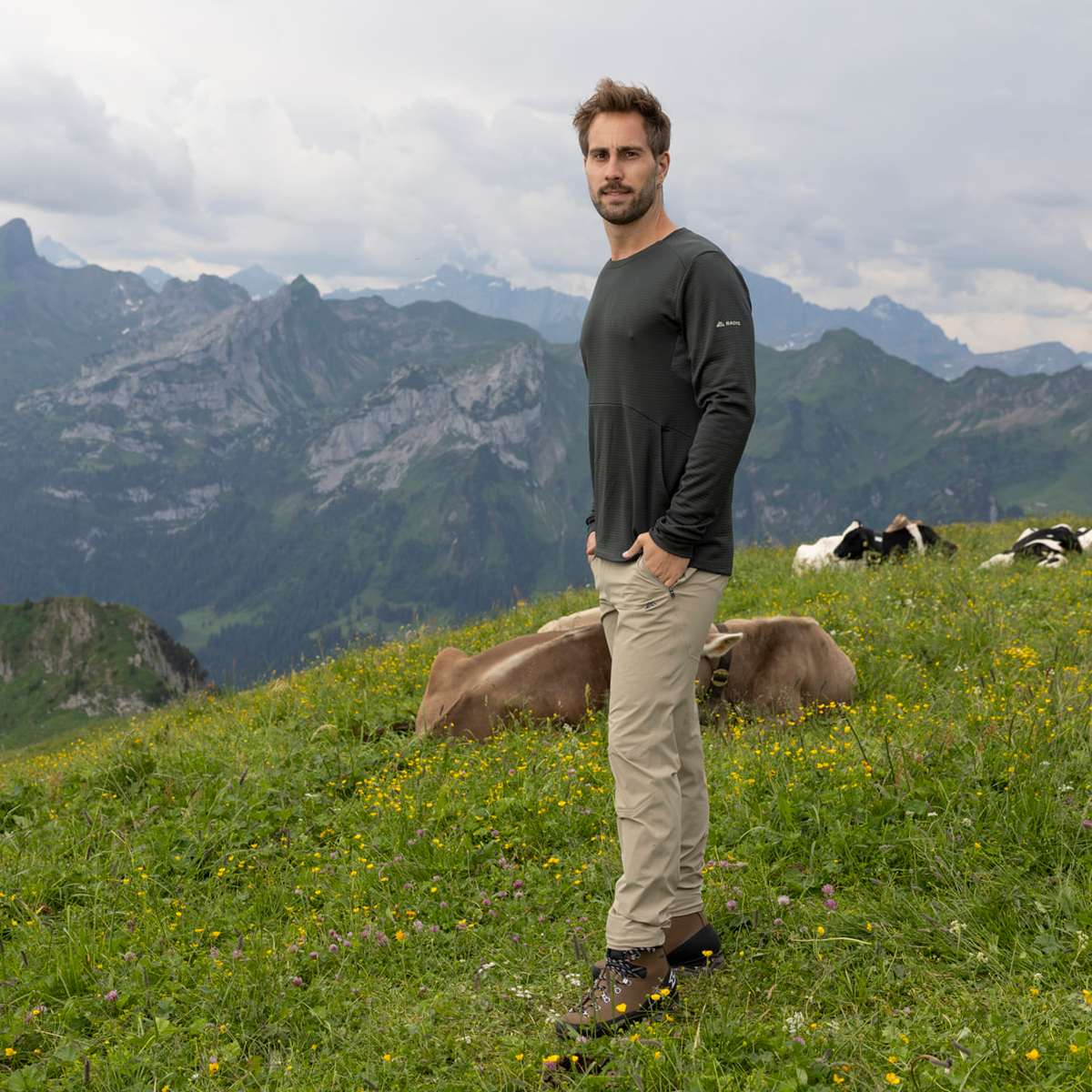 R4 Merino Waffle Sweater Men | thyme leaves