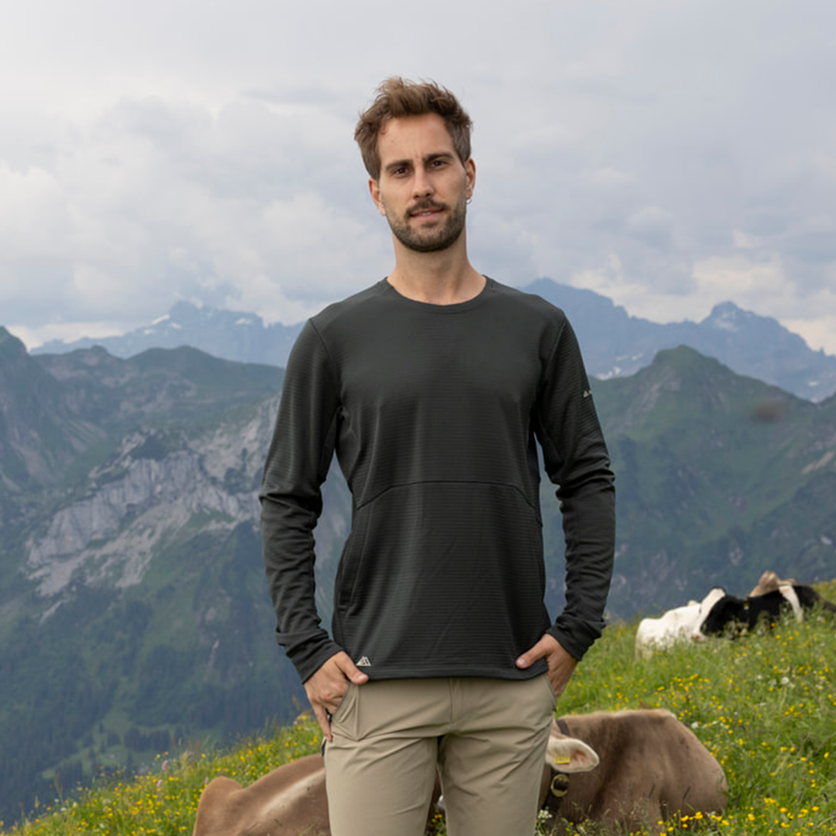 R4 Merino Waffle Sweater Men | thyme leaves