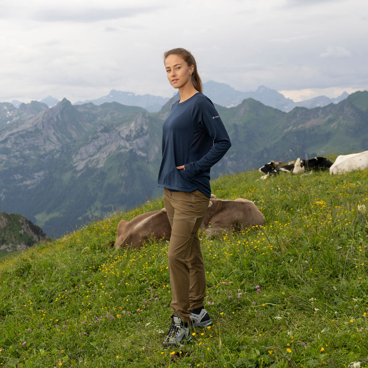 R4 Merino Waffle Sweater Women | navy