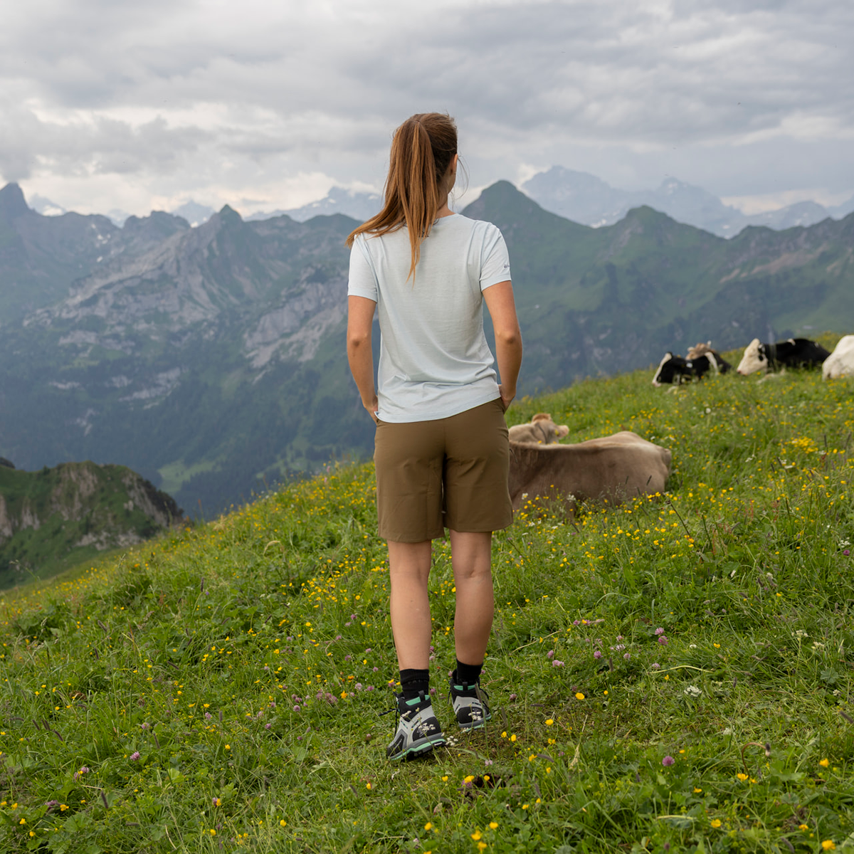 R5 Mint Scenic T-Shirt Women | dust