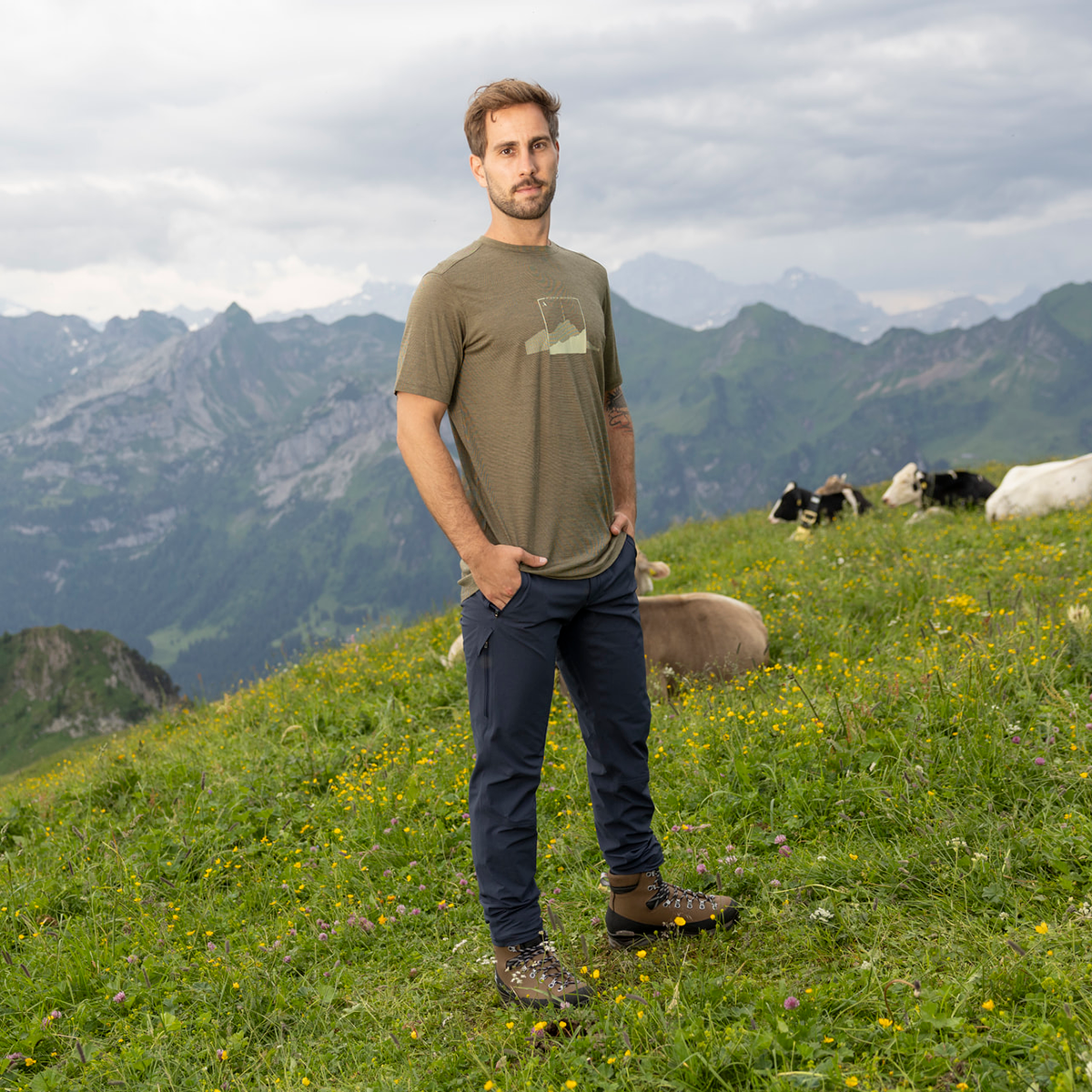 R5 Light Merino Profile T Men | clay