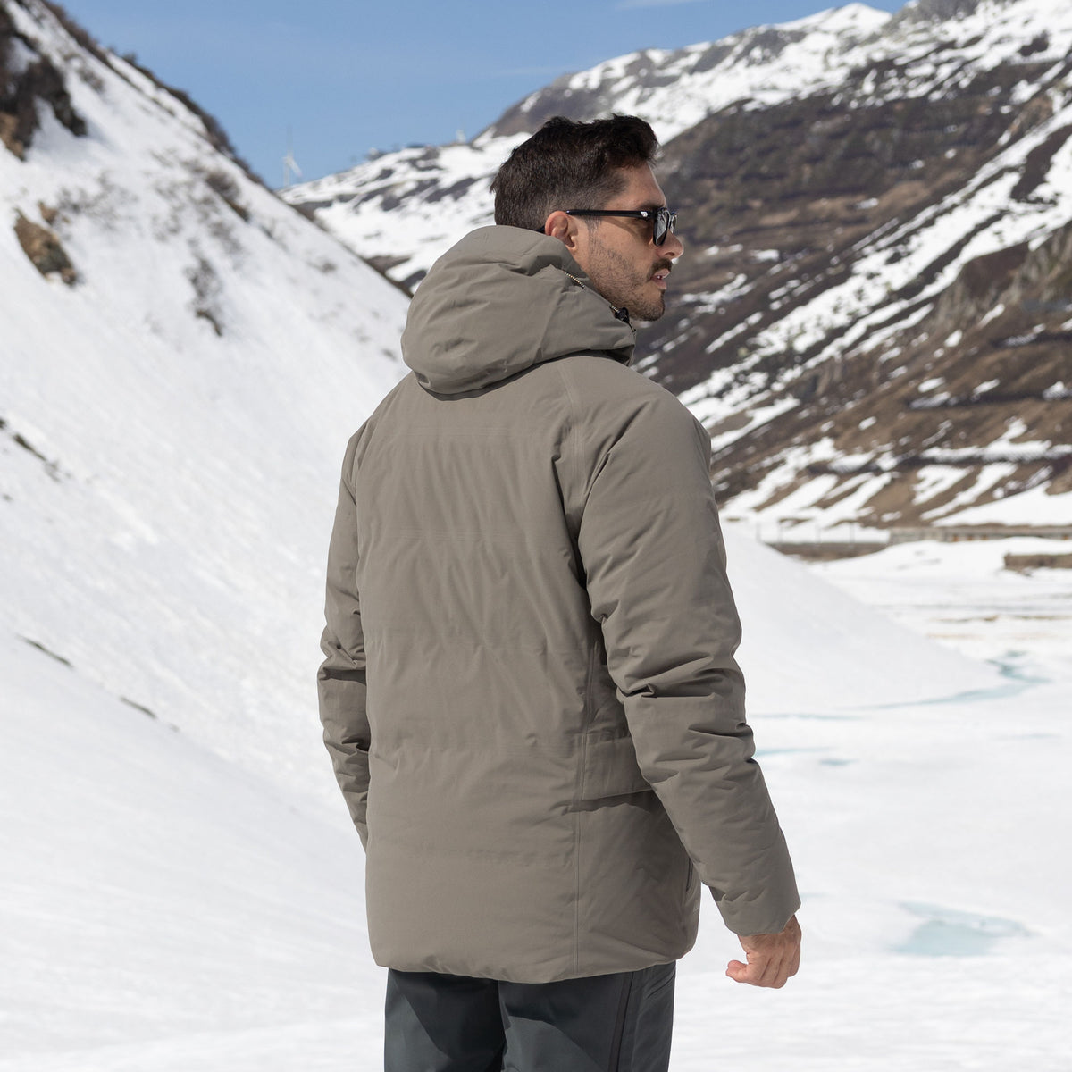 R1 Down Tech Jacket Men | ash