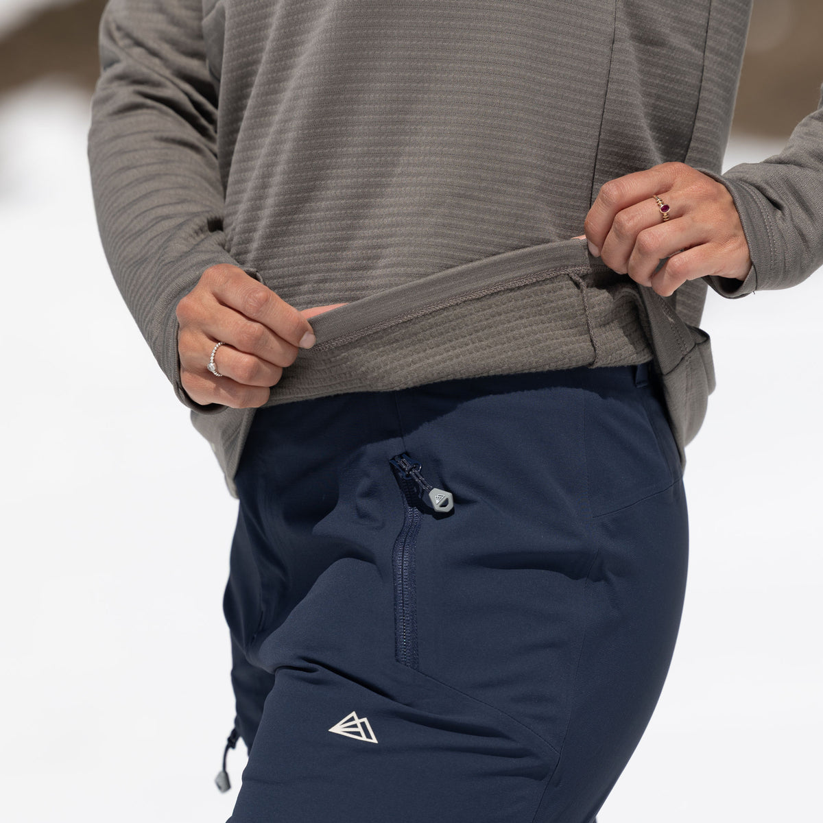 R4 Merino Waffle Pull Women | ash