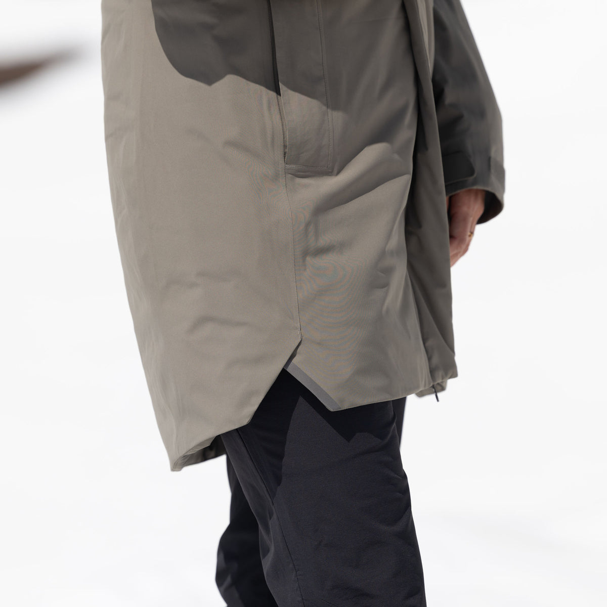 R1 Insulated Tech Coat Women | ash