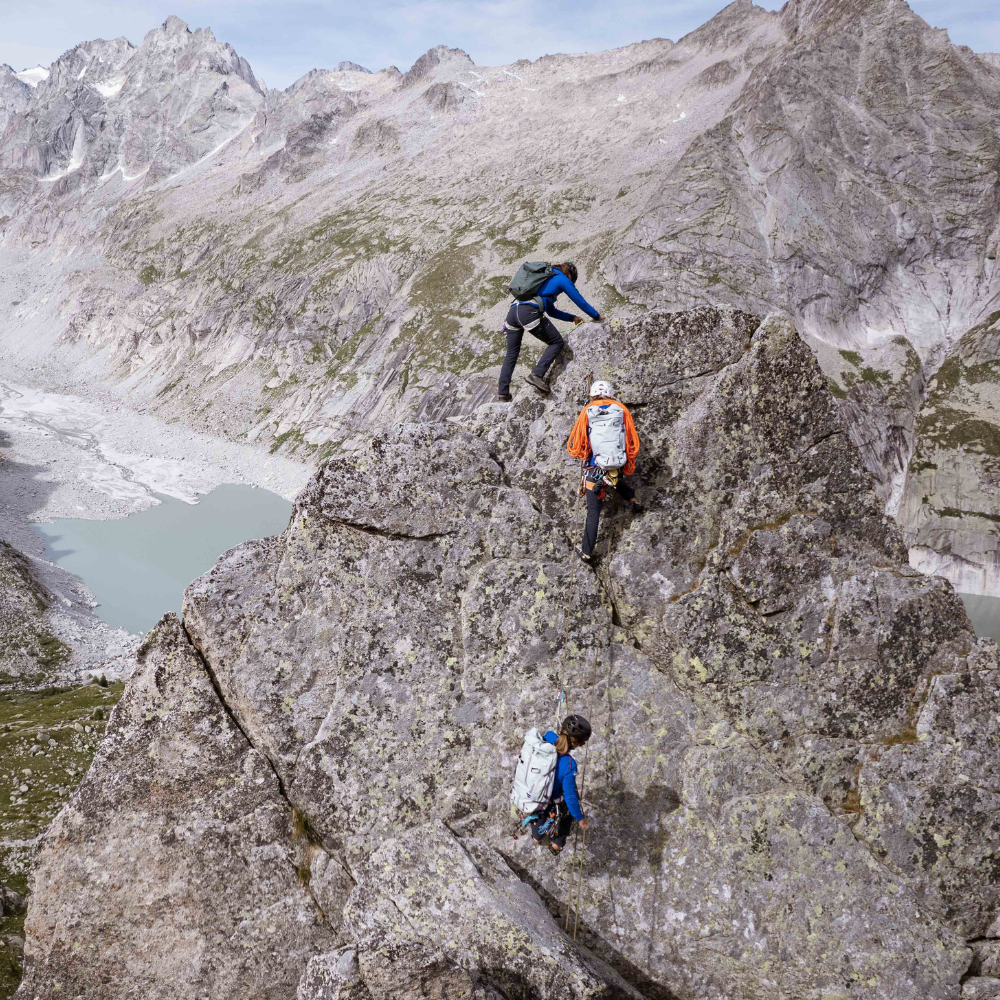 RADYS - Essential Mountain Wear