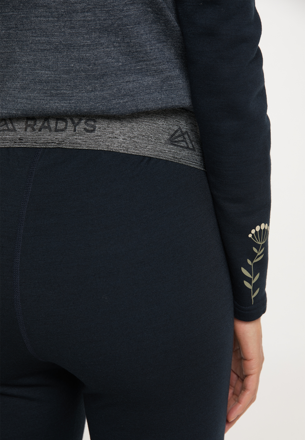 Radys_Hosen_R5 Merino Pants W_salute_2021_1454.SAL_3.png