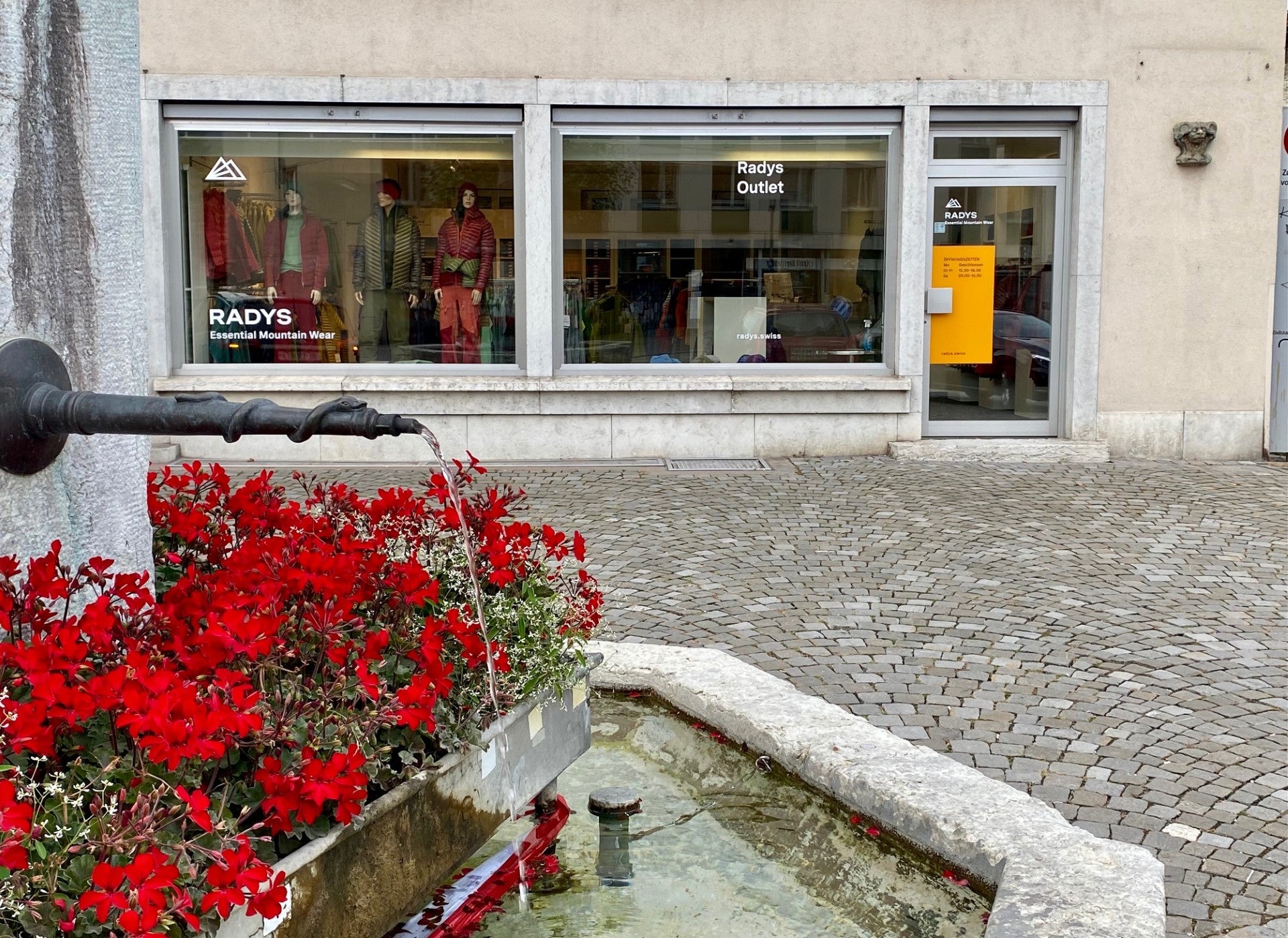 RADYS - Essential Mountain Wear